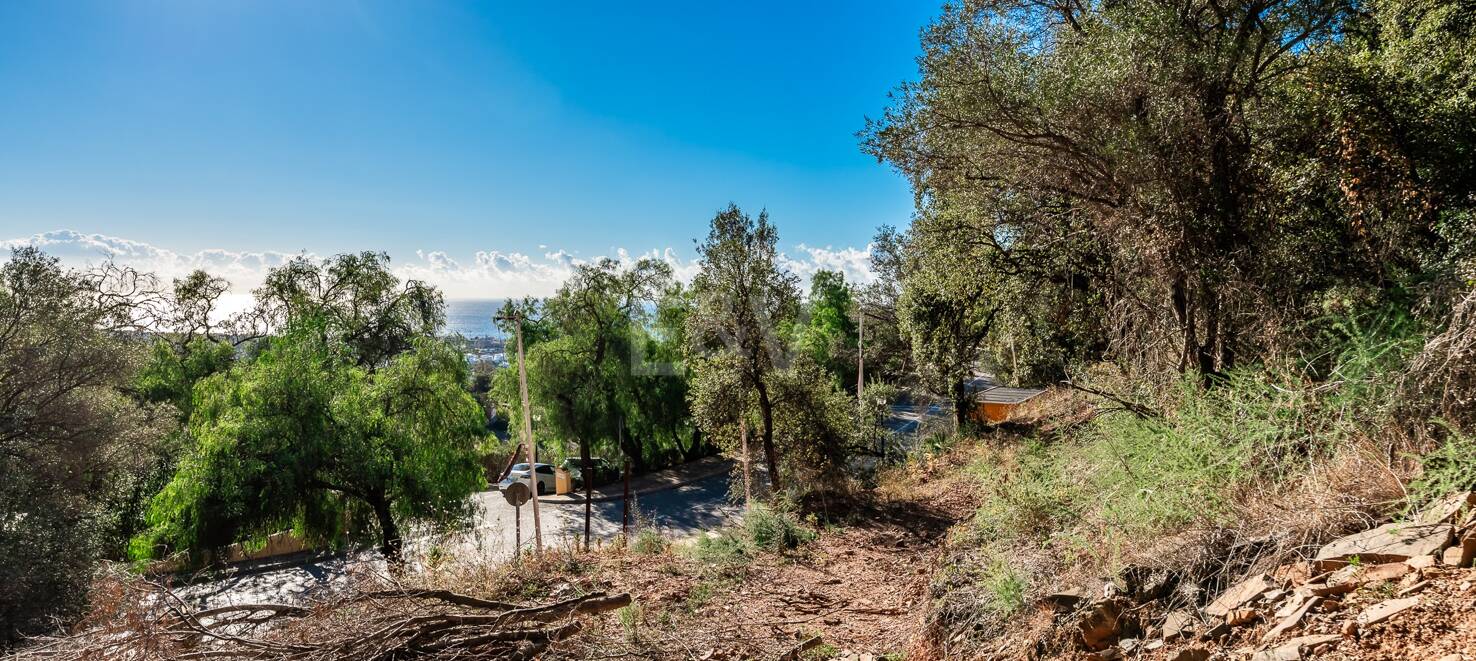 Spacious Plot in Los Monteros Altos with Panoramic Views