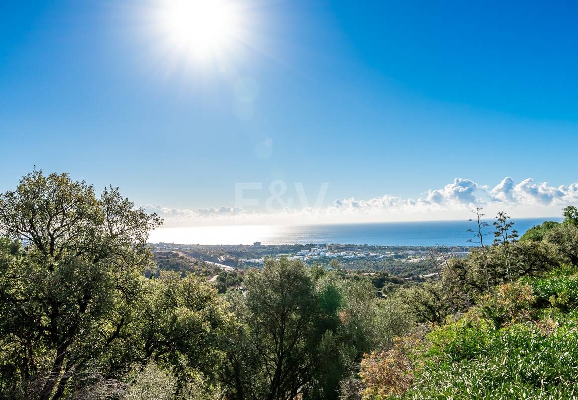 Spacious Plot in Los Monteros Altos with Panoramic Views