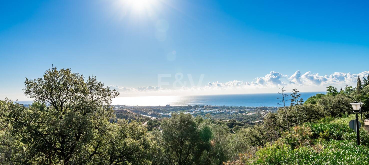Spacious Plot in Los Monteros Altos with Panoramic Views