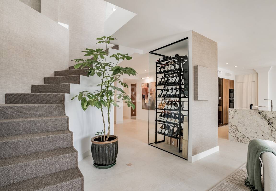 Lyx Duplex Penthouse med hisnande utsikt över Golden Mile