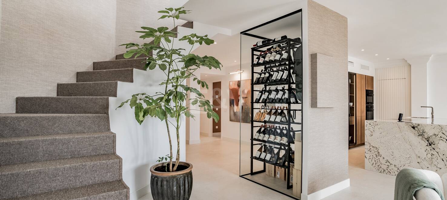Lyx Duplex Penthouse med hisnande utsikt över Golden Mile