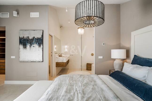 Lyx Duplex Penthouse med hisnande utsikt över Golden Mile