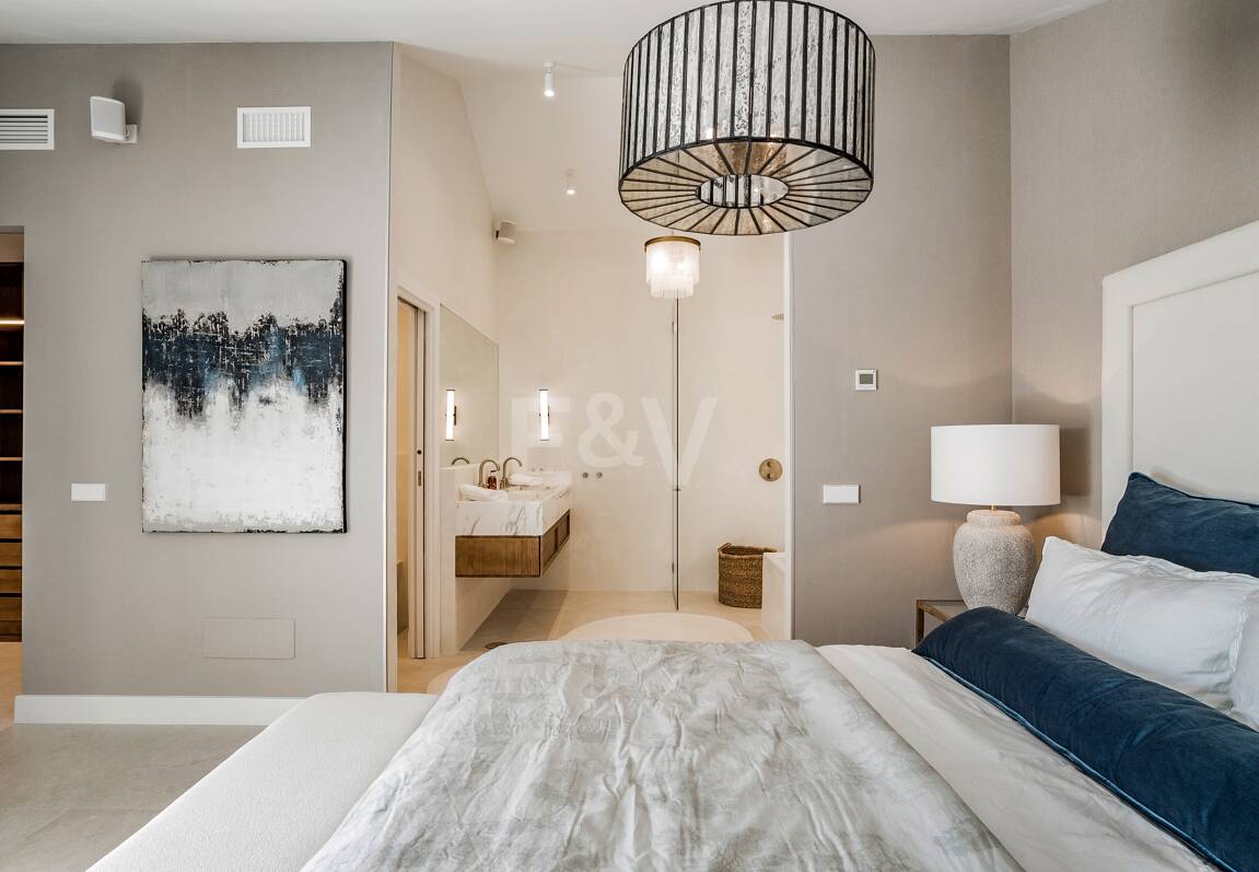 Lyx Duplex Penthouse med hisnande utsikt över Golden Mile