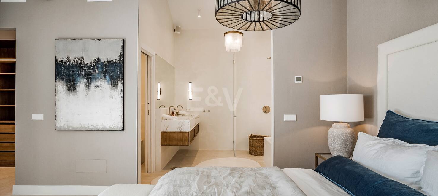 Lyx Duplex Penthouse med hisnande utsikt över Golden Mile