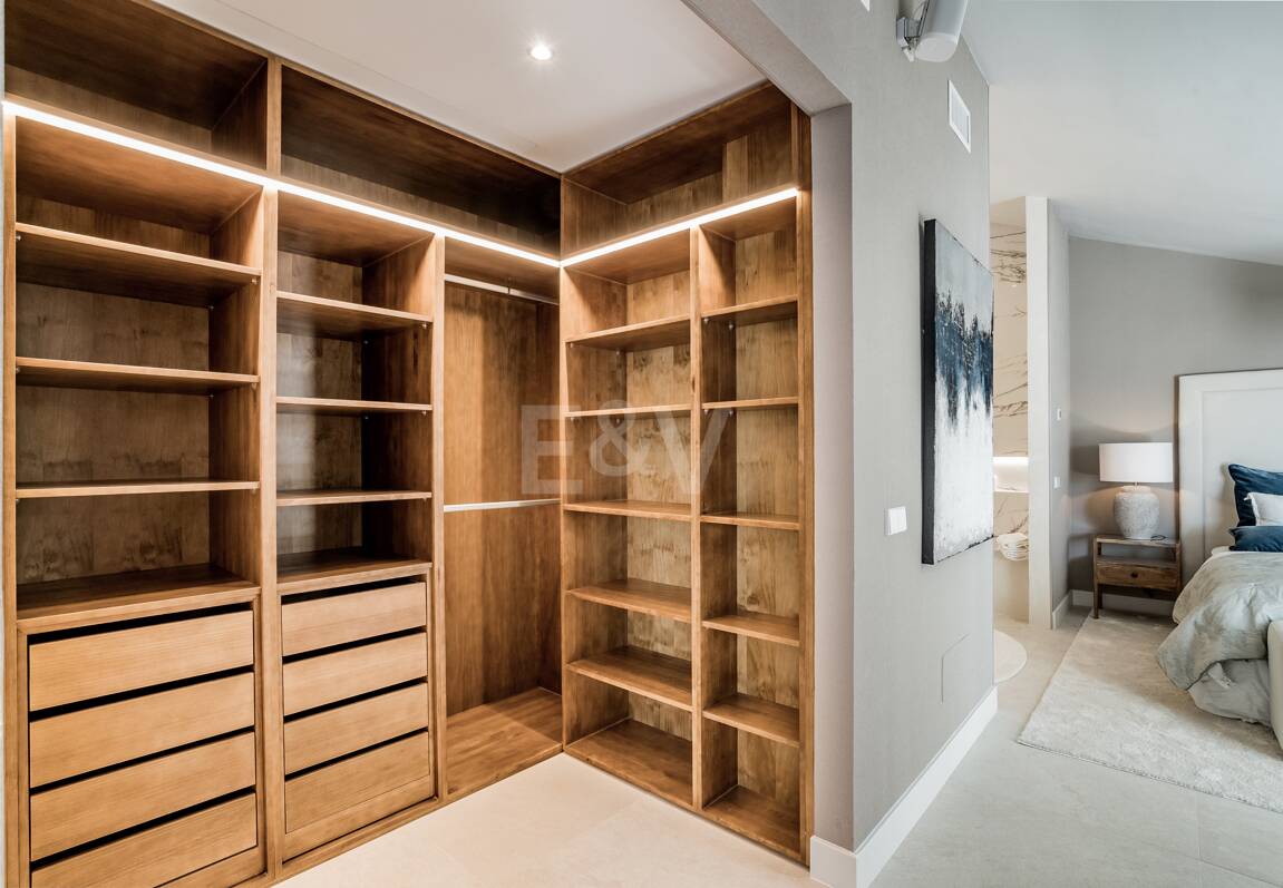 Lyx Duplex Penthouse med hisnande utsikt över Golden Mile