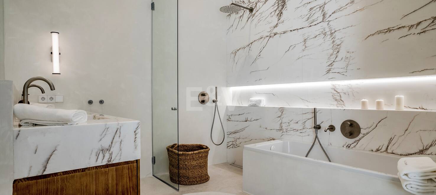 Lyx Duplex Penthouse med hisnande utsikt över Golden Mile