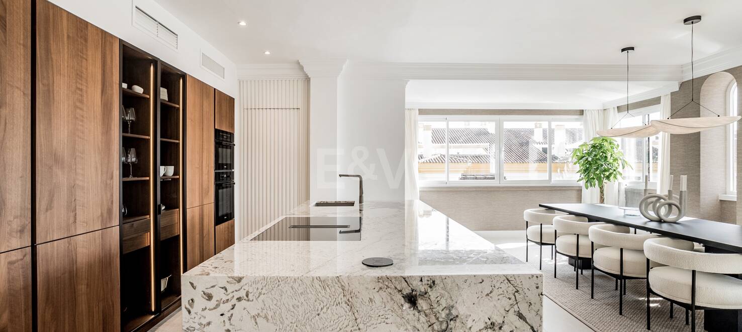 Lyx Duplex Penthouse med hisnande utsikt över Golden Mile
