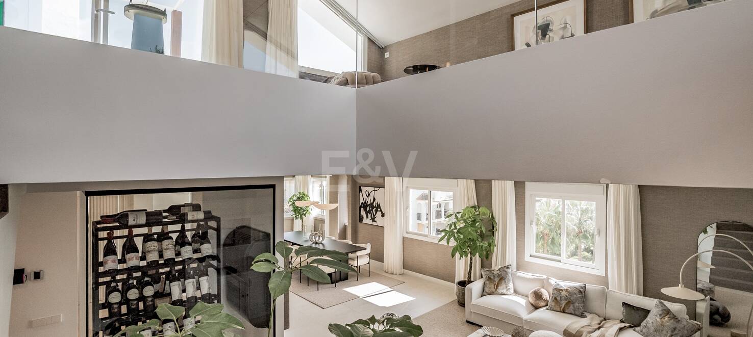 Lyx Duplex Penthouse med hisnande utsikt över Golden Mile