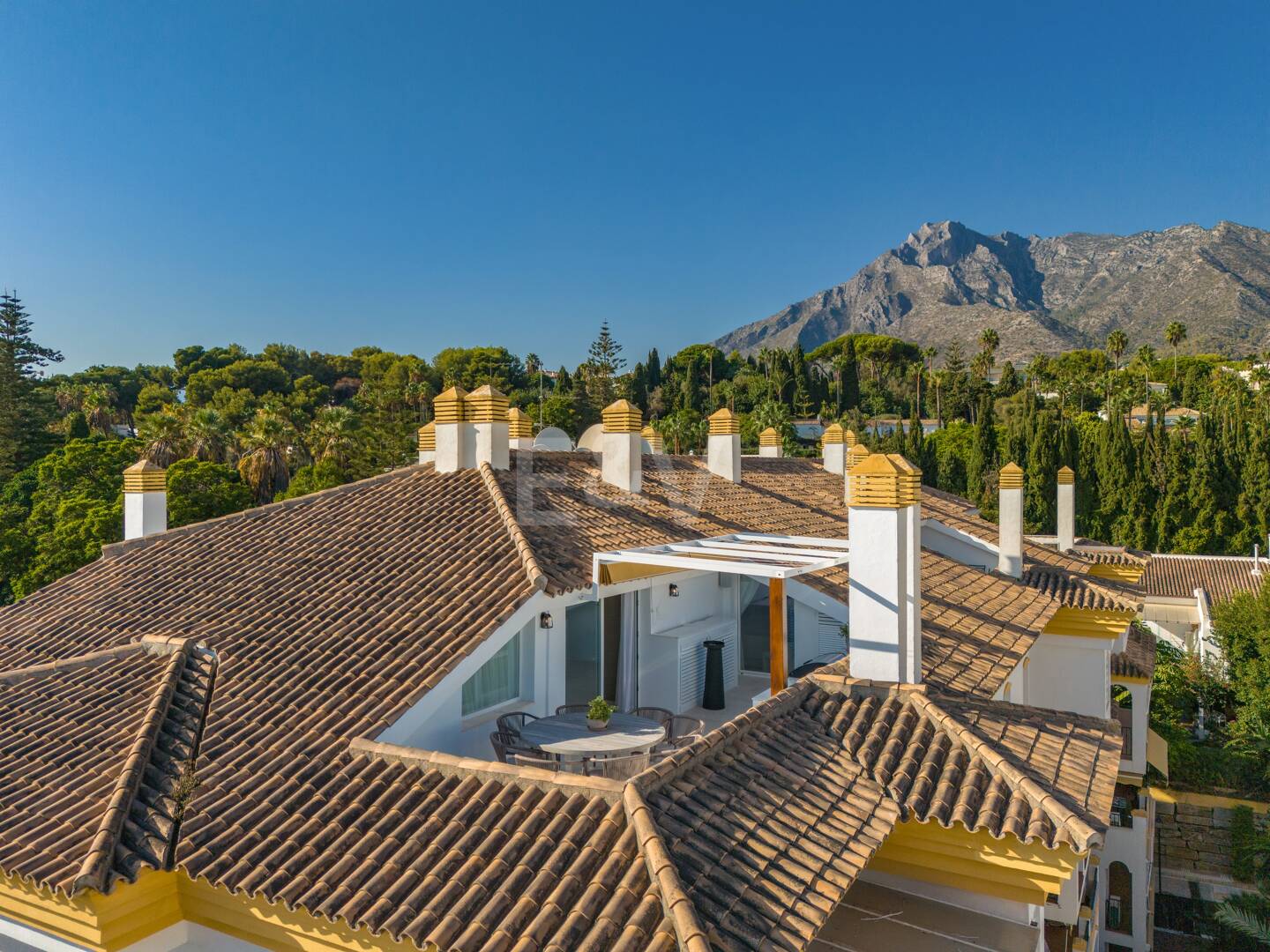 Ático dúplex de lujo con impresionantes vistas en la Milla de Oro
