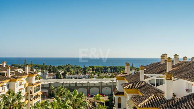 Luxury Duplex Penthouse with Breathtaking Views on the Golden Mile