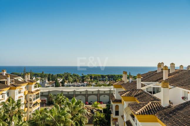 Lyx Duplex Penthouse med hisnande utsikt över Golden Mile