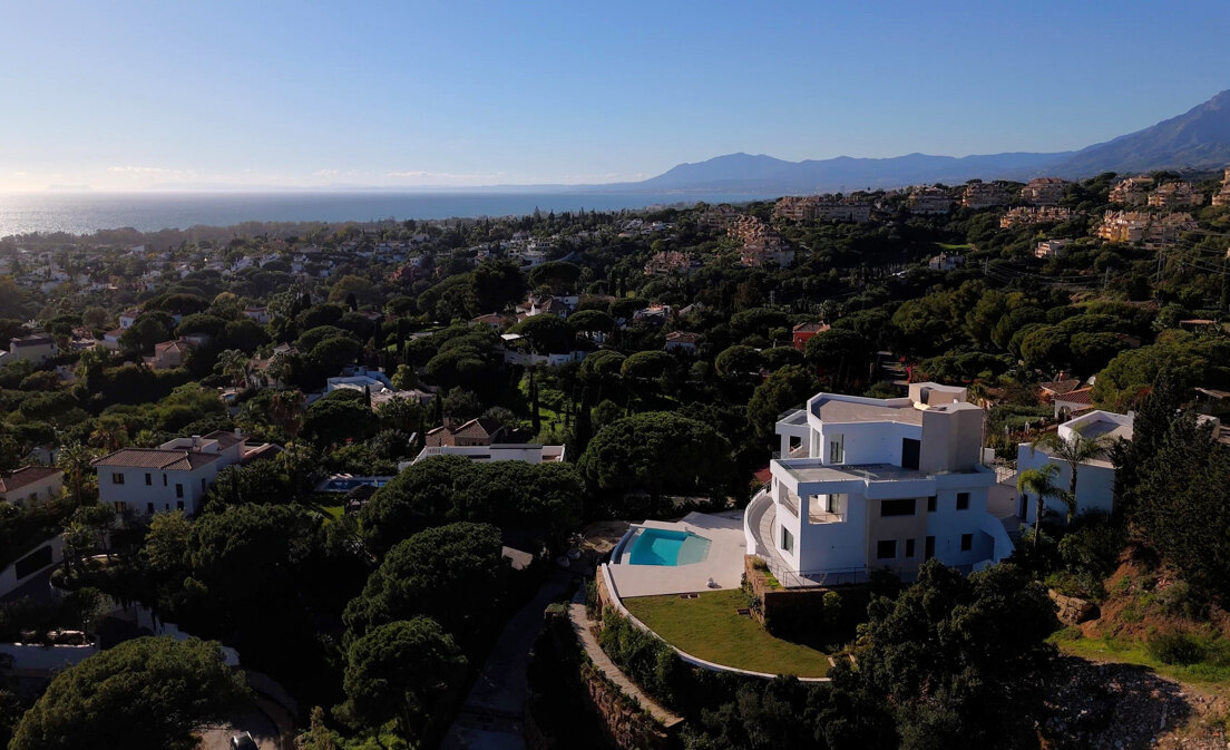 Villa contemporaine luxueuse en Elviria avec vues panoramiques