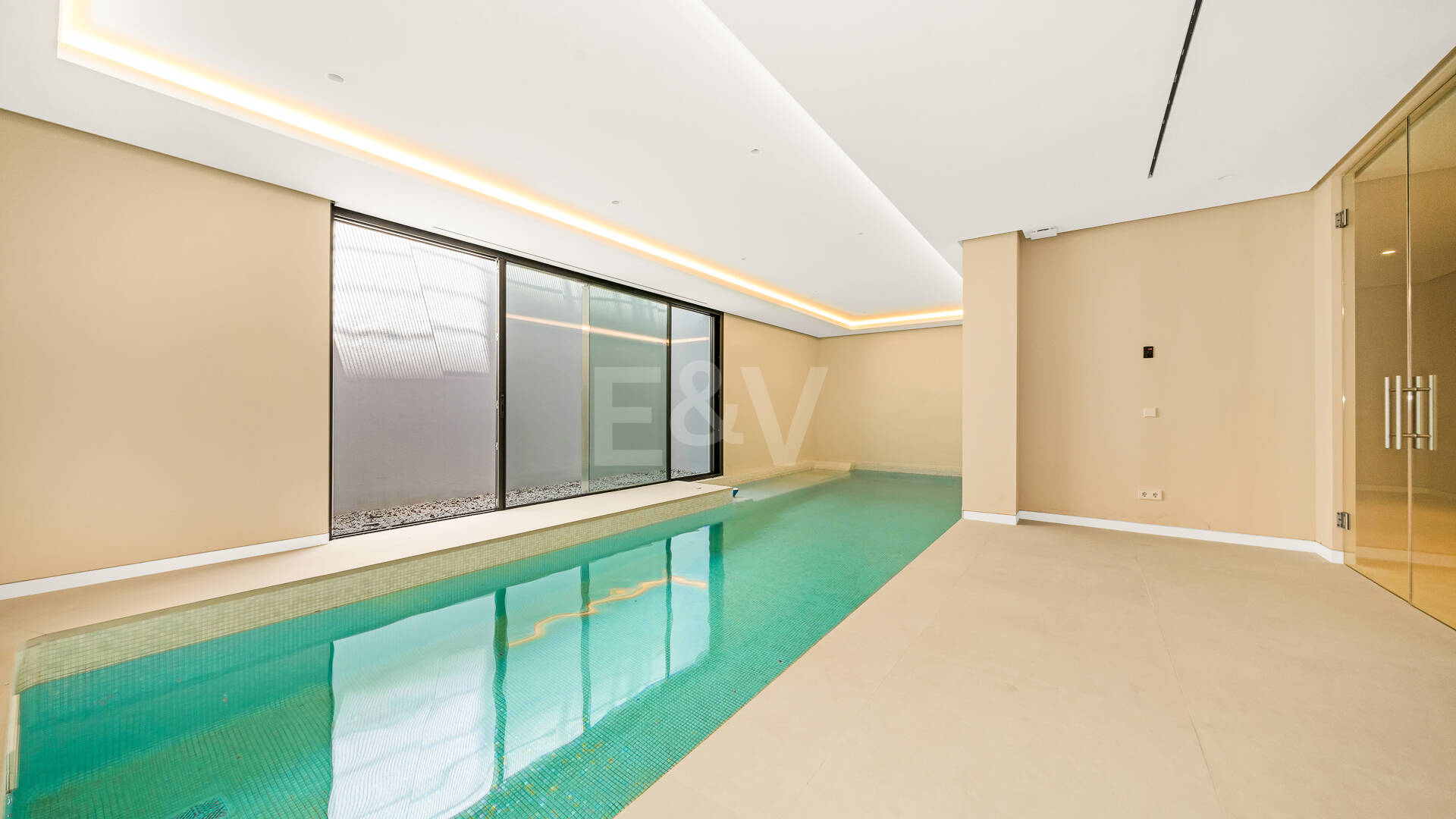 Luxuriöse Neubauvilla mit Spa-Bereich in Nagüeles und hervorragendem Preis-Leistungs-Verhältnis