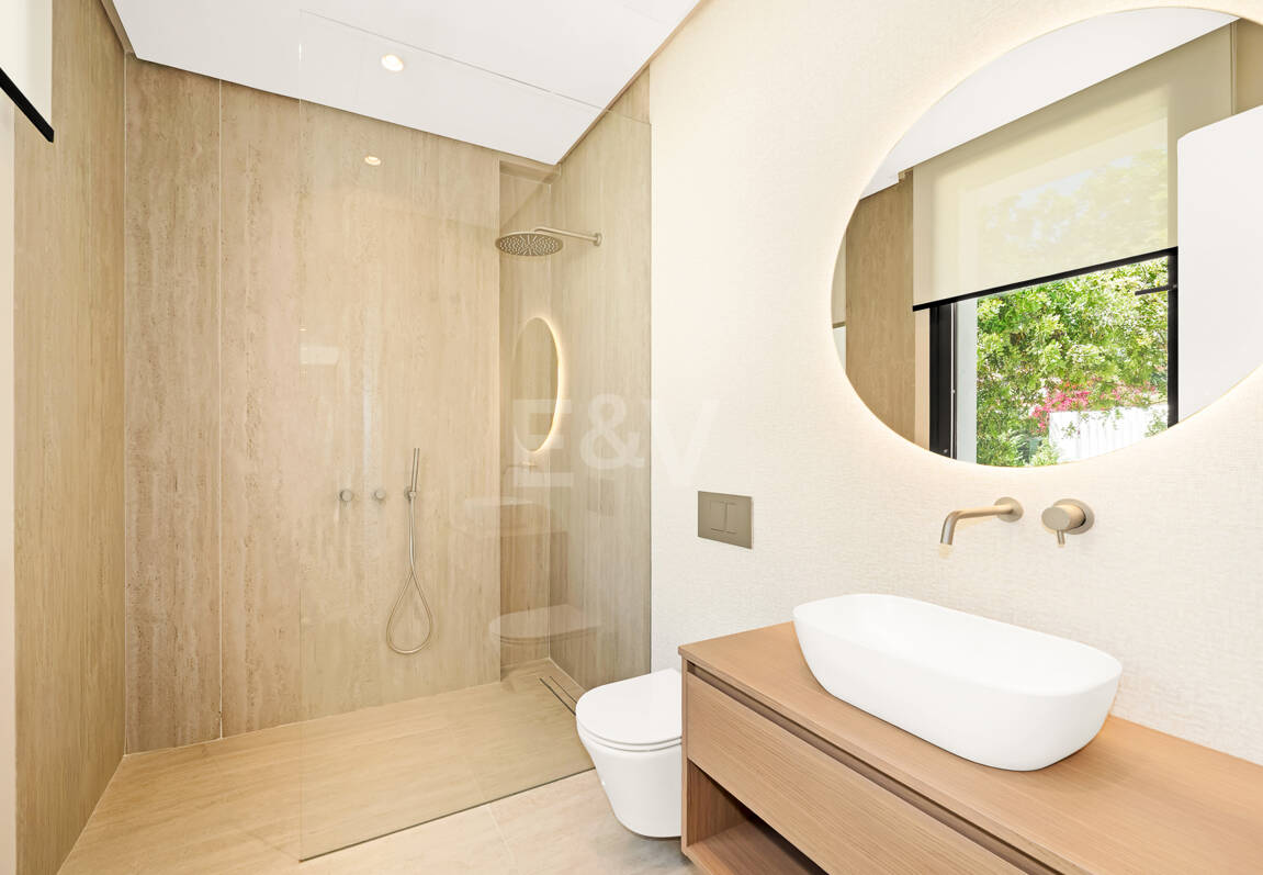 Luxuriöse Neubauvilla mit Spa-Bereich in Nagüeles und hervorragendem Preis-Leistungs-Verhältnis
