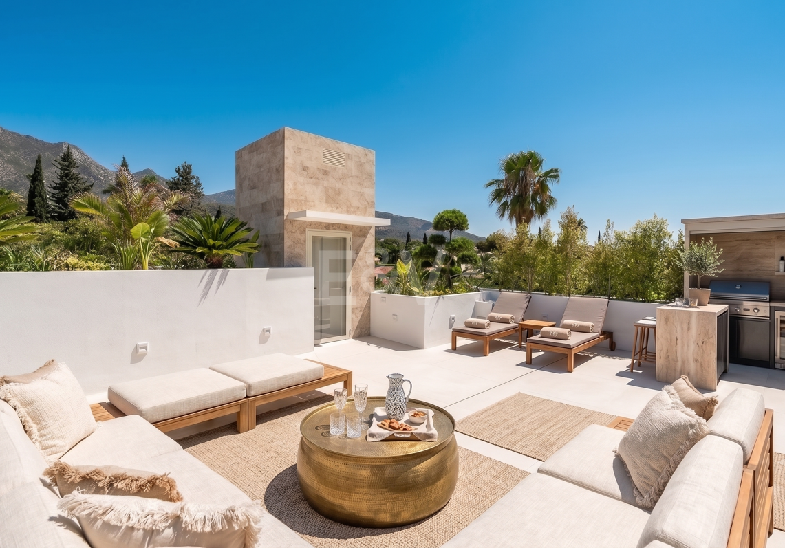 Villa de luxe nouvellement construite avec des équipements de spa à Nagüeles offrant une valeur exceptionnelle