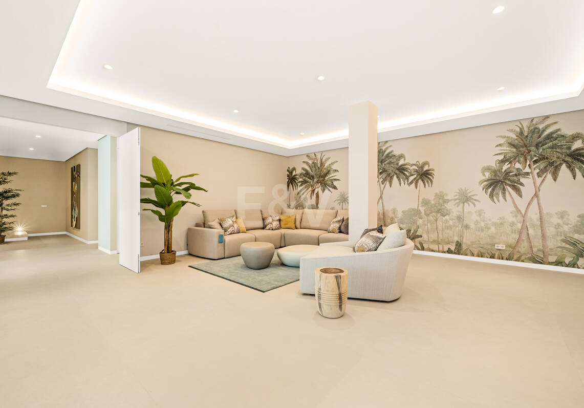 Villa de luxe nouvellement construite avec des équipements de spa à Nagüeles offrant une valeur exceptionnelle