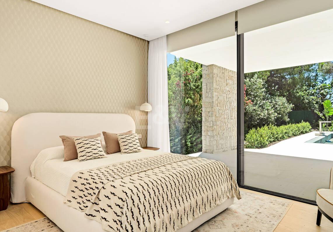 Villa de luxe nouvellement construite avec des équipements de spa à Nagüeles offrant une valeur exceptionnelle