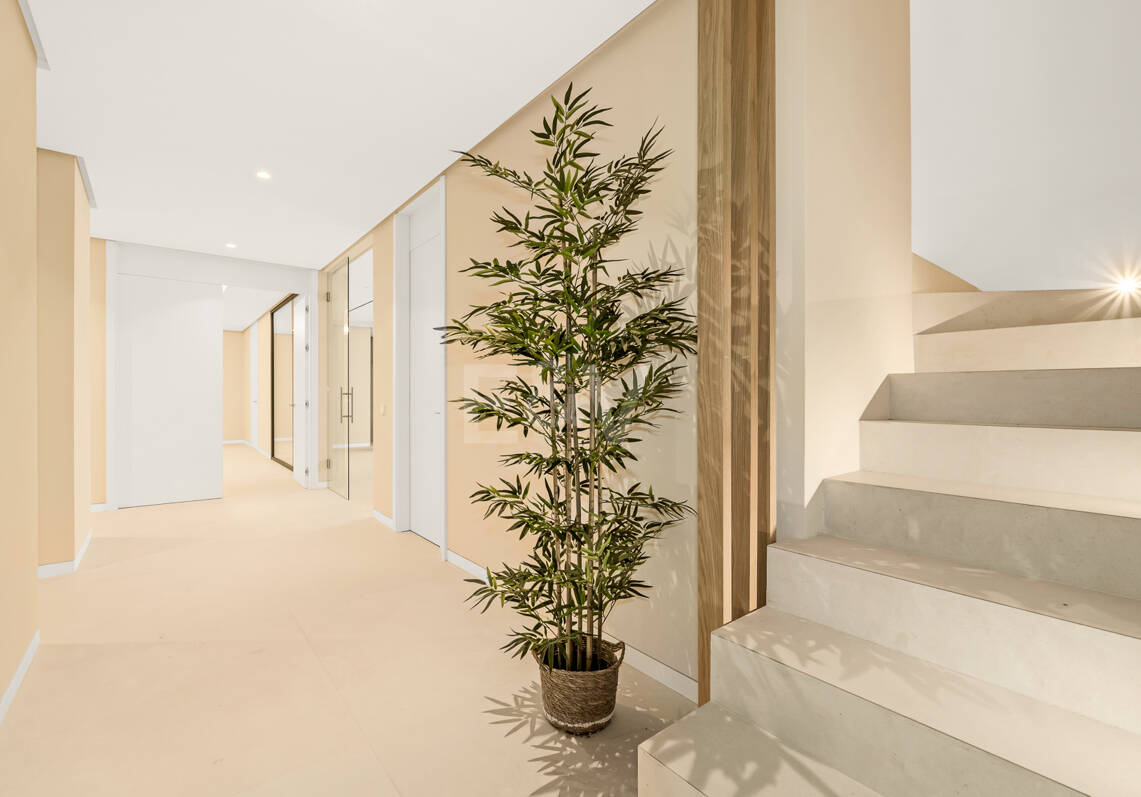 Villa de luxe nouvellement construite avec des équipements de spa à Nagüeles offrant une valeur exceptionnelle