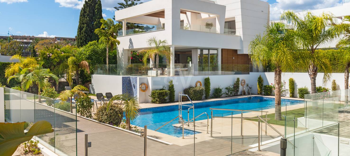 Lyxig San Pedro Beach Villa