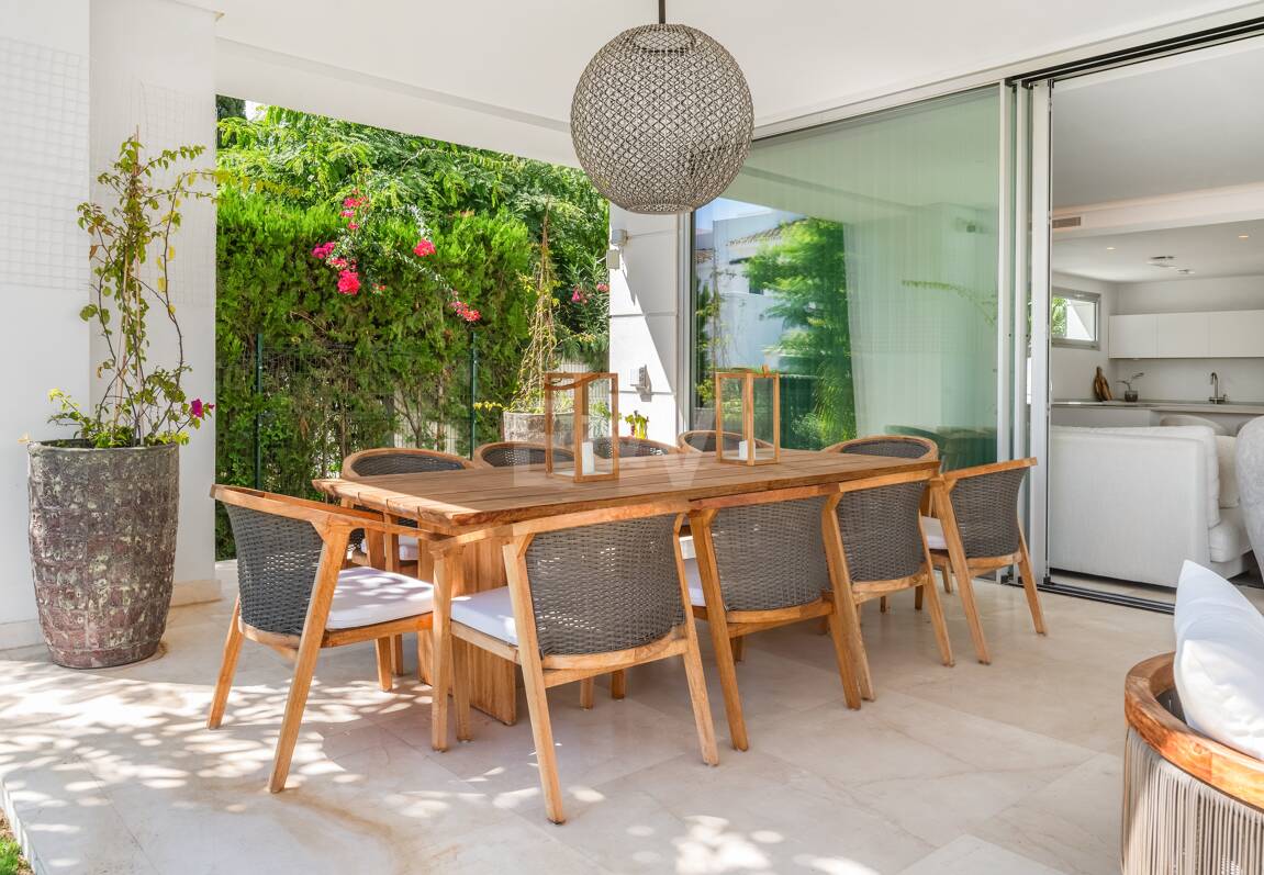 Luxurious San Pedro Beach Villa