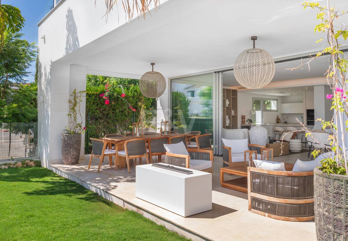 Luxurious San Pedro Beach Villa