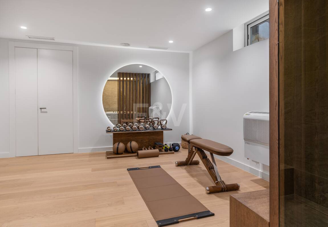 Luxurious San Pedro Beach Villa