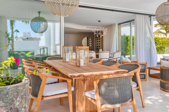 Luxurious San Pedro Beach Villa