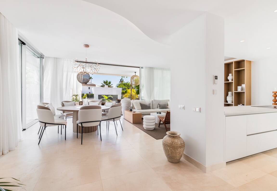 Luxurious San Pedro Beach Villa