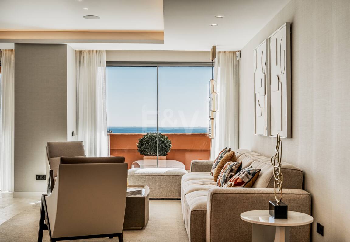 Exquisito ático de 4 dormitorios en La Cerquilla en Residencial lujoso