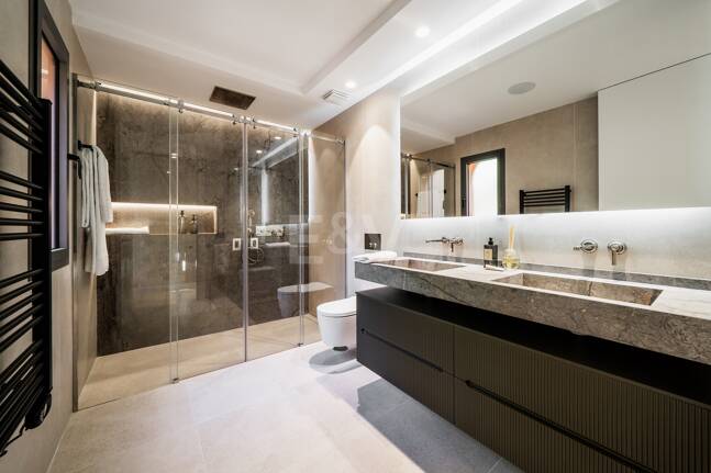 Exquisito ático de 4 dormitorios en La Cerquilla en Residencial lujoso