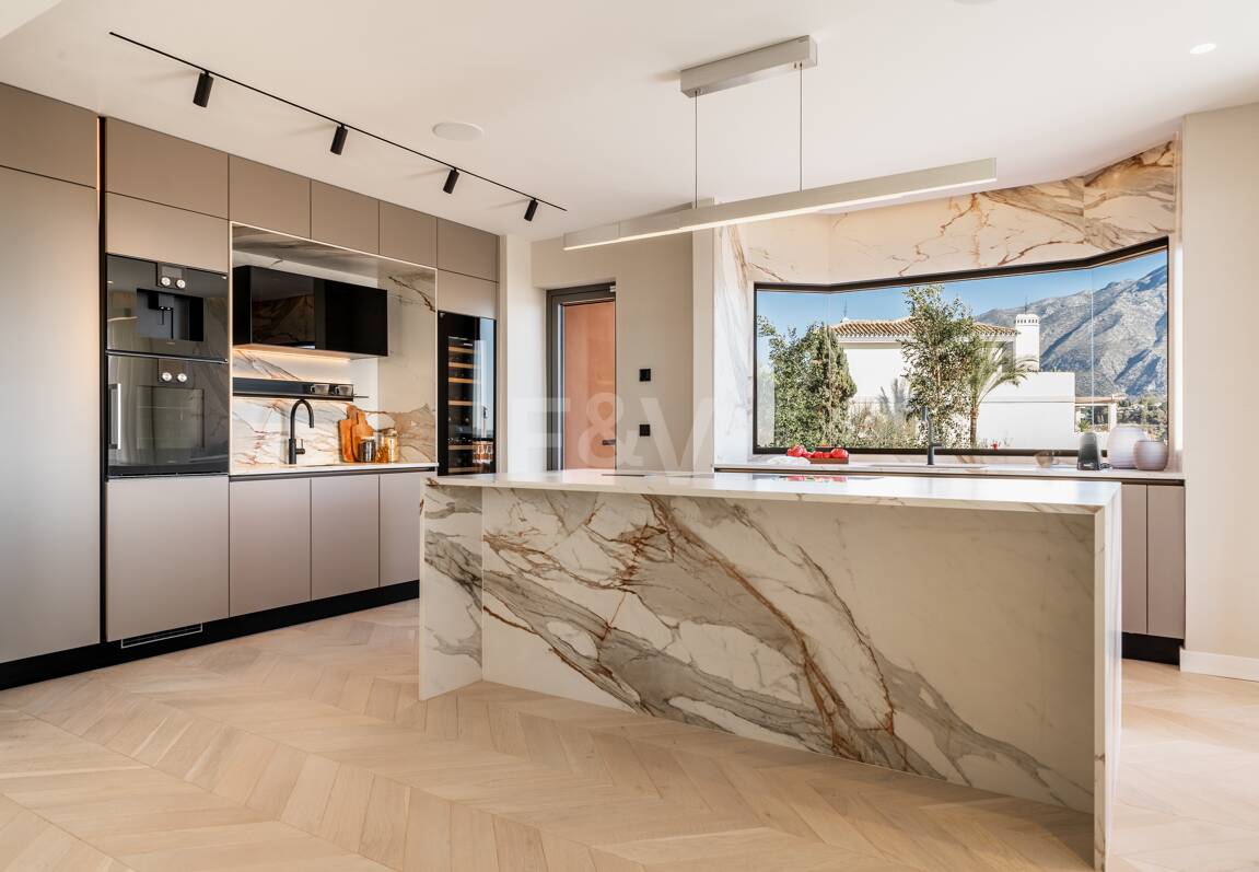 Exquisito ático de 4 dormitorios en La Cerquilla en Residencial lujoso