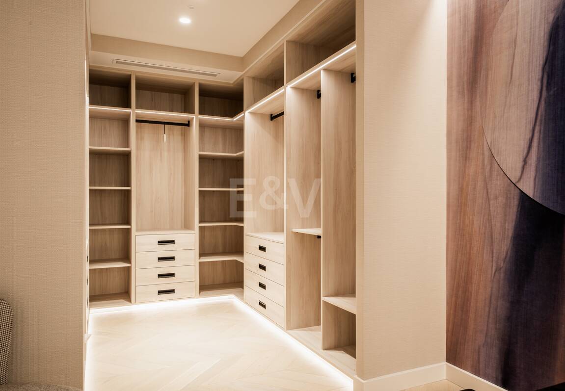 Exquisito ático de 4 dormitorios en La Cerquilla en Residencial lujoso