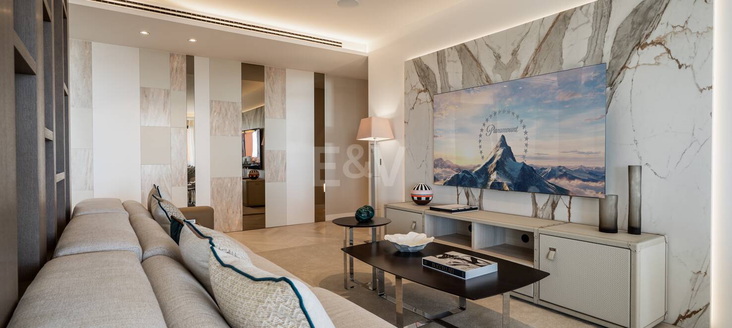 Exquisite 4-bedroom penthouse in La Cerquilla set in luxury complex