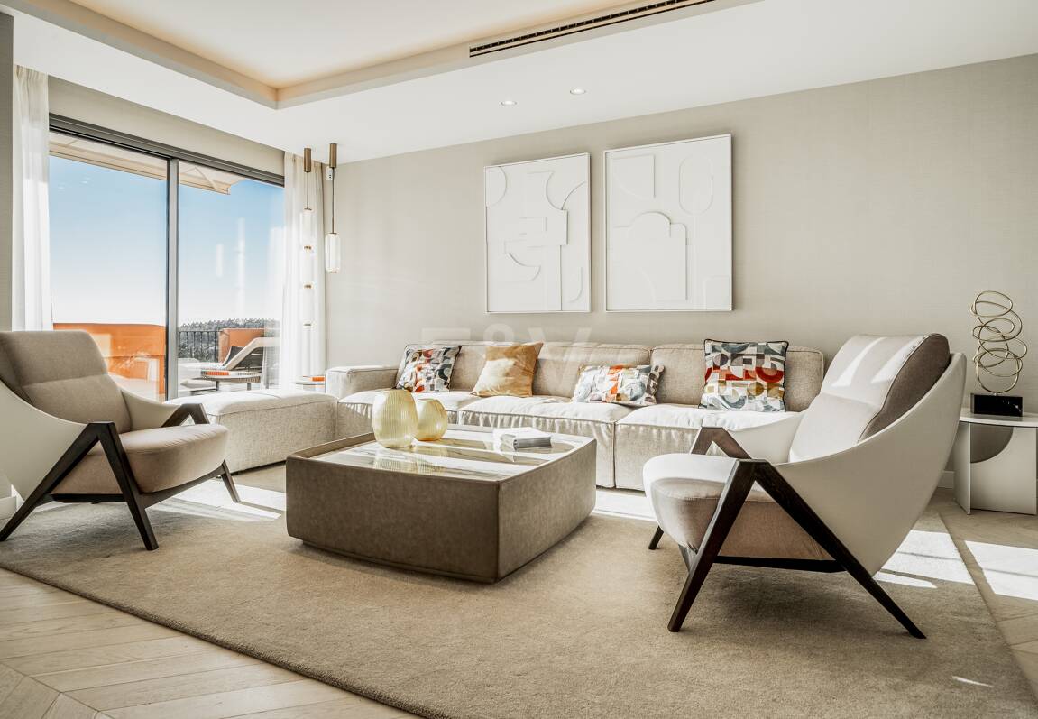 Exquisito ático de 4 dormitorios en La Cerquilla en Residencial lujoso