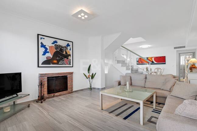 Semi-Detached Villa in Costabella less than 100 Metres from the Beach