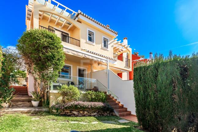 Semi-Detached Villa in Costabella less than 100 Metres from the Beach