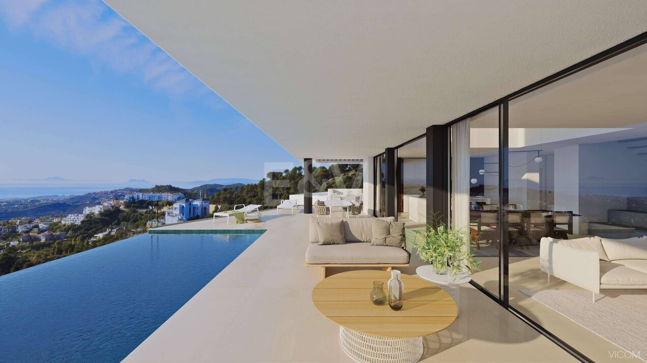 Benahavis: New Villa with breathtaking sea views