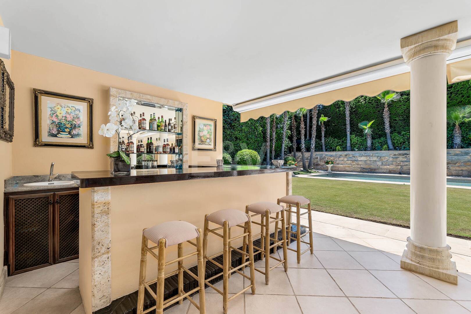 Exclusive mansion in Nueva Andalucia set in prime location