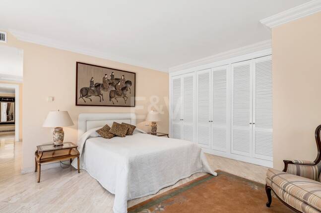 Mansión exclusiva en Nueva Andalucia eb ubicación privilegiada