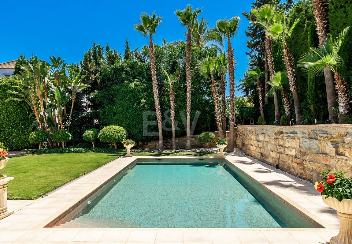Mansión exclusiva en Nueva Andalucia eb ubicación privilegiada