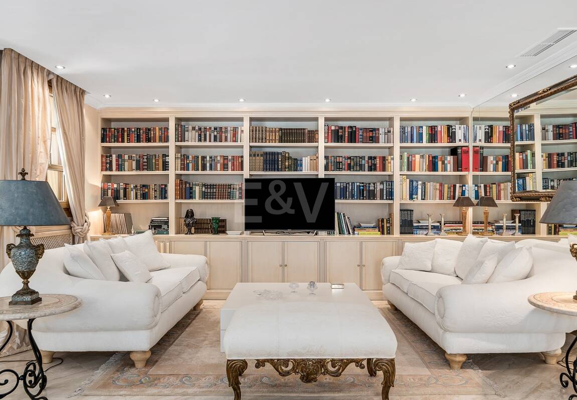 Mansión exclusiva en Nueva Andalucia eb ubicación privilegiada