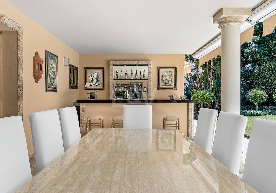 Exclusive mansion in Nueva Andalucia set in prime location