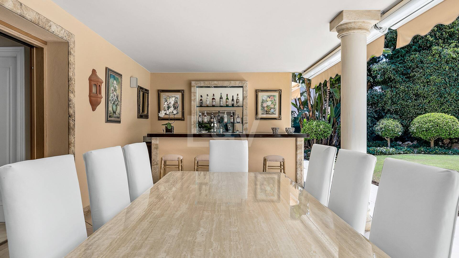 Exclusive mansion in Nueva Andalucia set in prime location