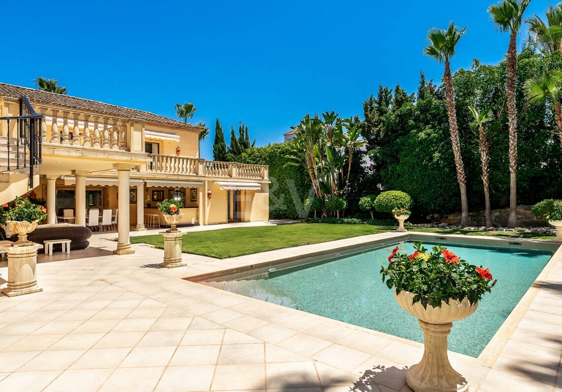 Exclusive mansion in Nueva Andalucia set in prime location