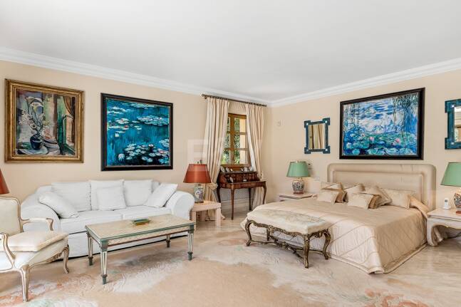 Mansión exclusiva en Nueva Andalucia eb ubicación privilegiada