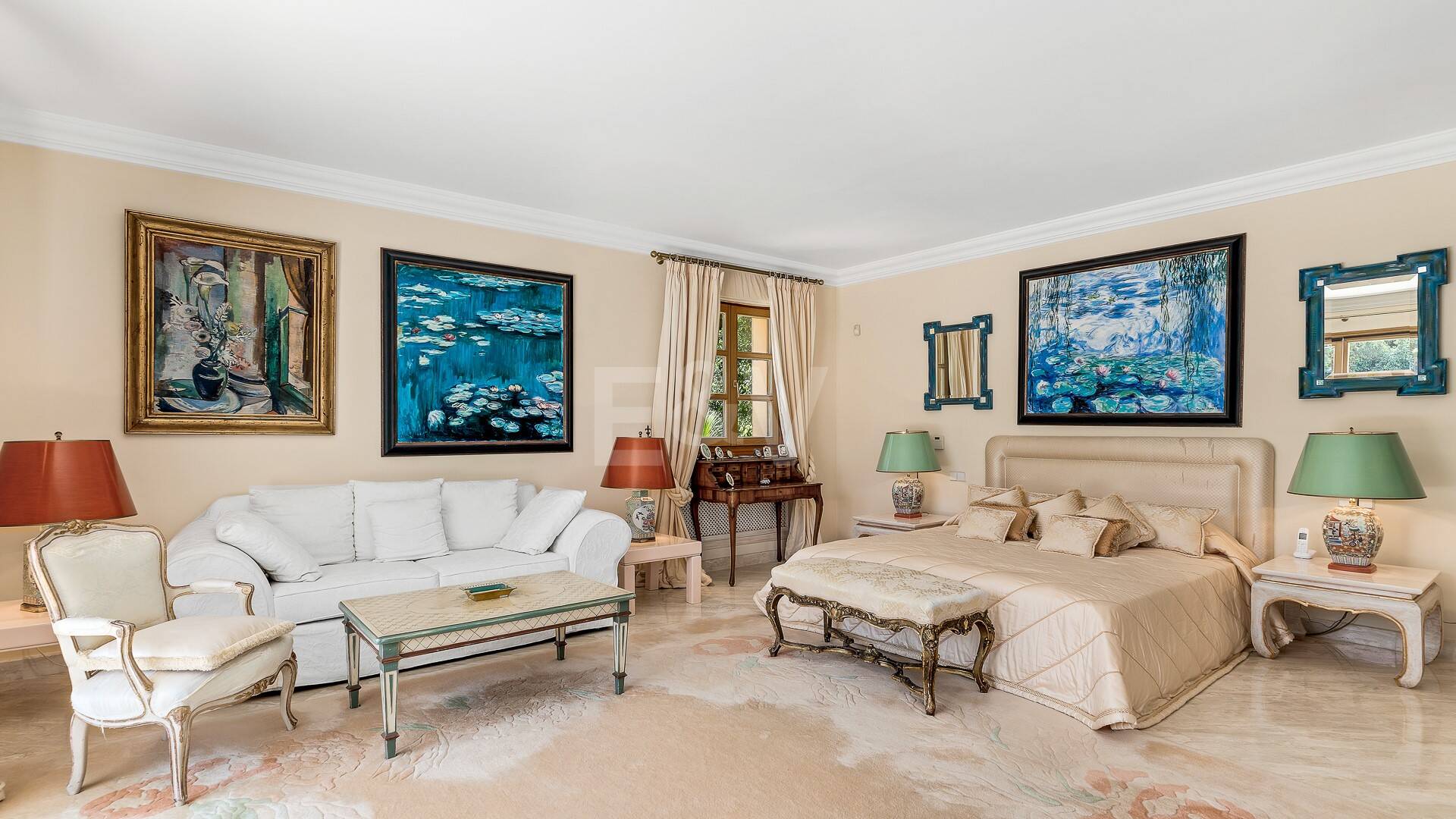 Exclusive mansion in Nueva Andalucia set in prime location