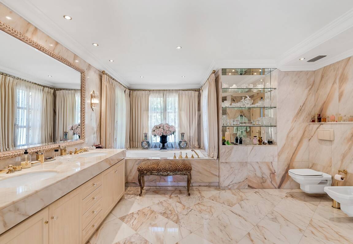 Mansión exclusiva en Nueva Andalucia eb ubicación privilegiada