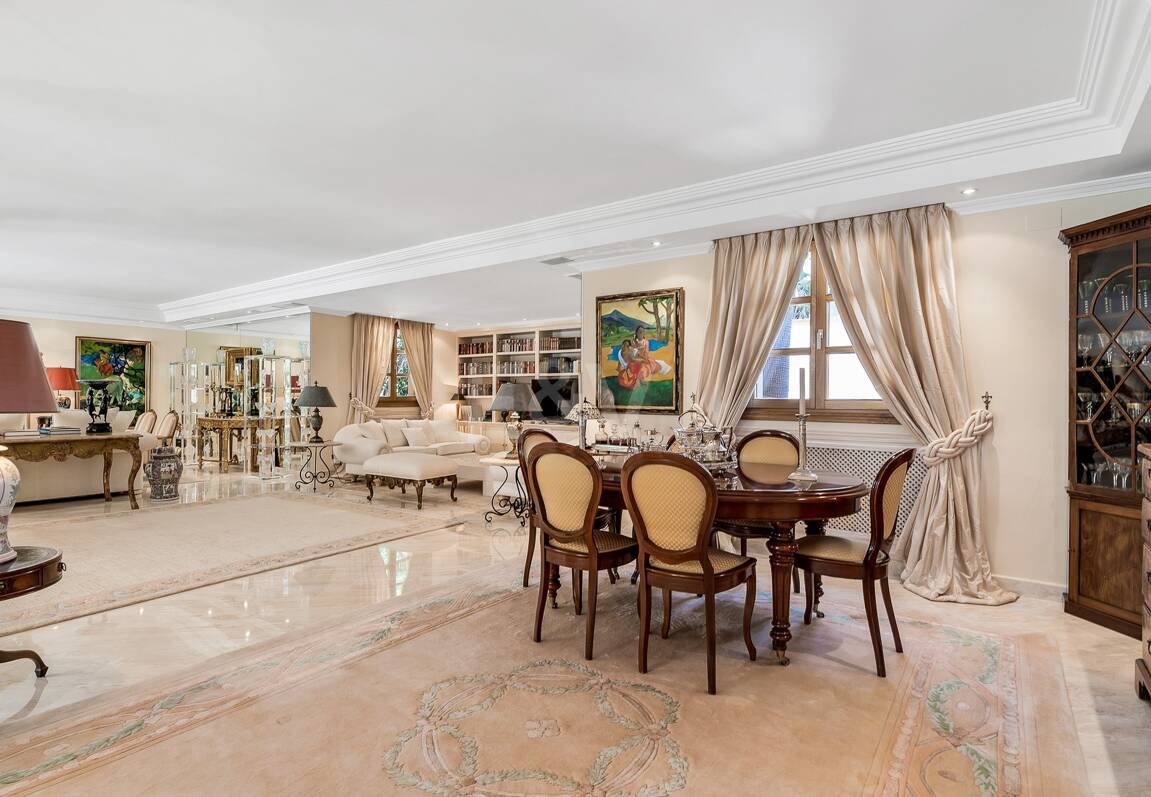 Mansión exclusiva en Nueva Andalucia eb ubicación privilegiada