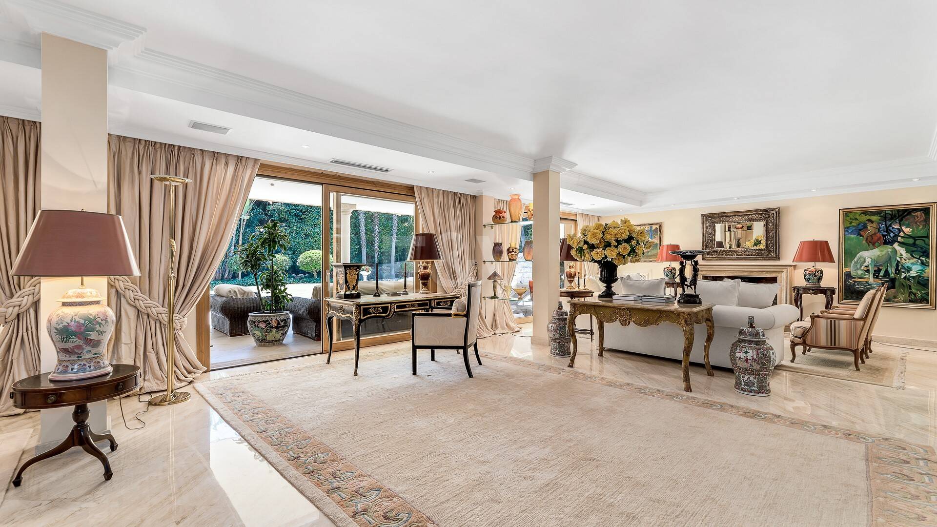 Exclusive mansion in Nueva Andalucia set in prime location