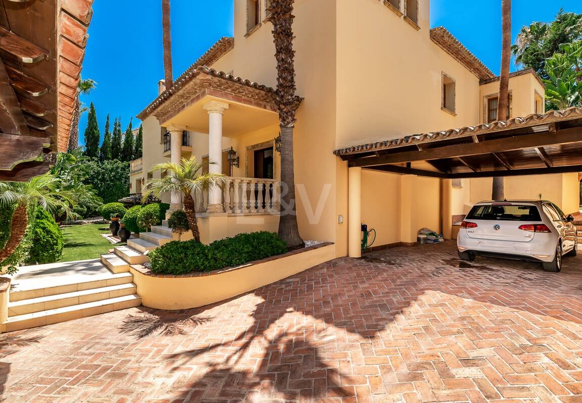 Mansión exclusiva en Nueva Andalucia eb ubicación privilegiada
